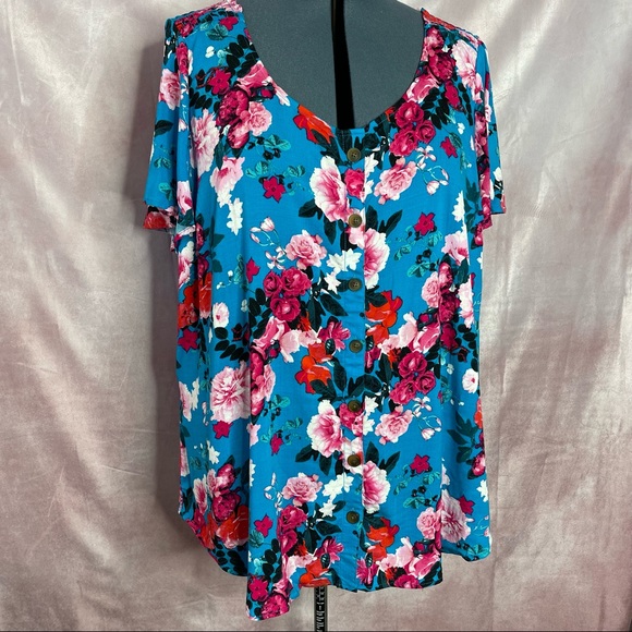 Torrid Rayon Slub Button-Front Flutter Sleeve Top Size 4X NWT - Picture 3 of 15